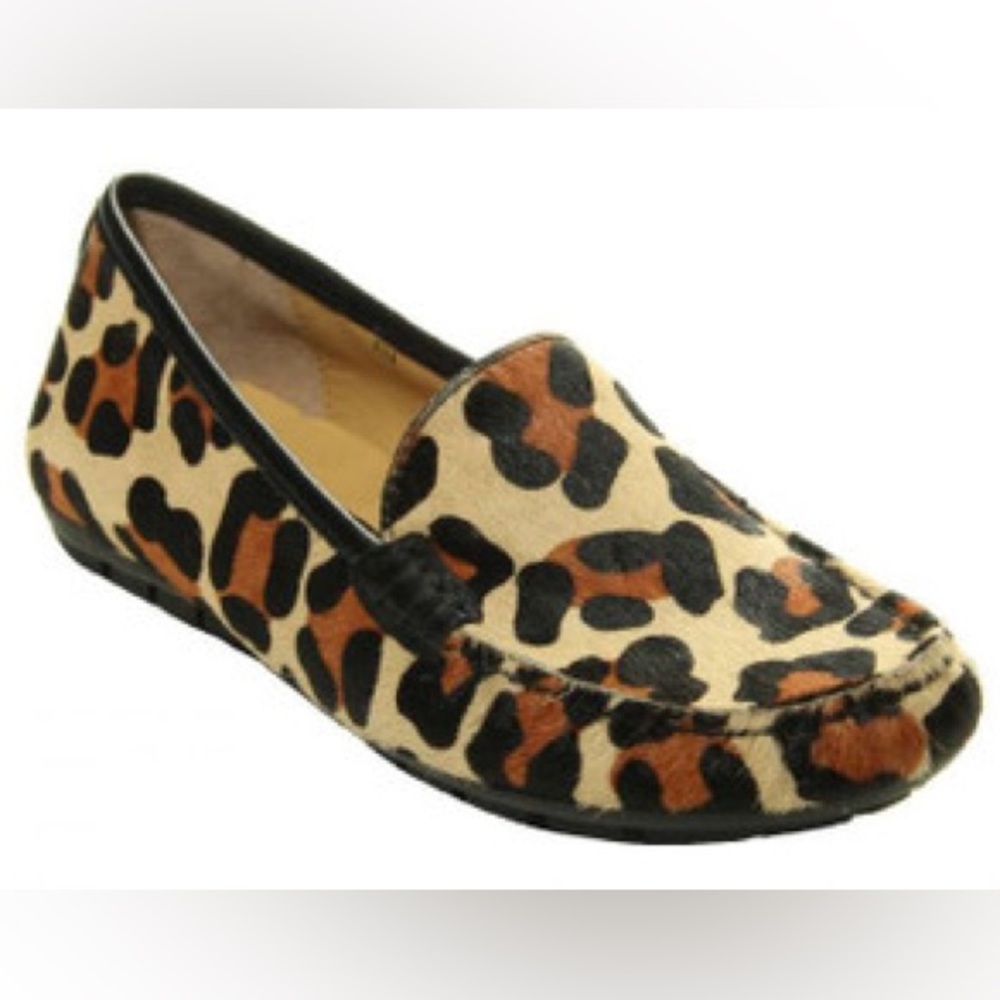 Van Eli Women's Leopard Print Loafers New In Box Size 9.5 Leopard Print Loafers‎